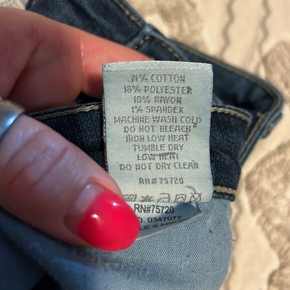 Buckle BKE Stella Denim Shorts Cutoffs Size 28 - Picture 5 of 5